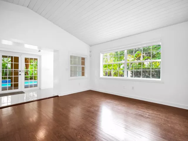 Дом в аренду по адресу 3040 Lucaya St - фото 7567175