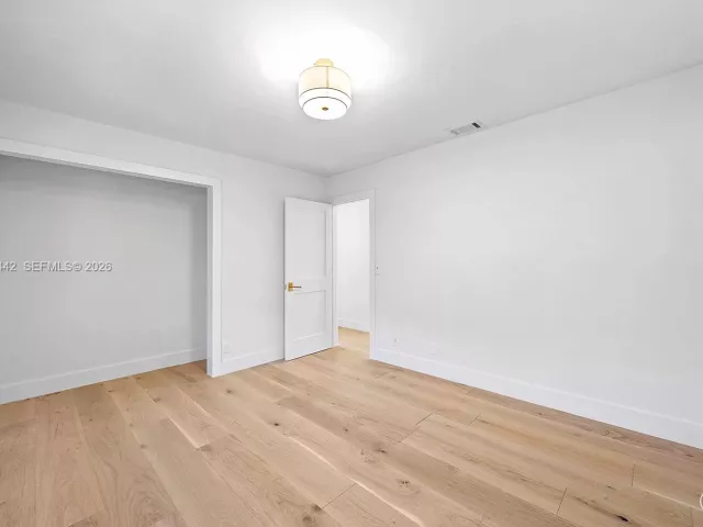 Продажа дома по адресу 6005 Buena Vista Ct - фото 7567086