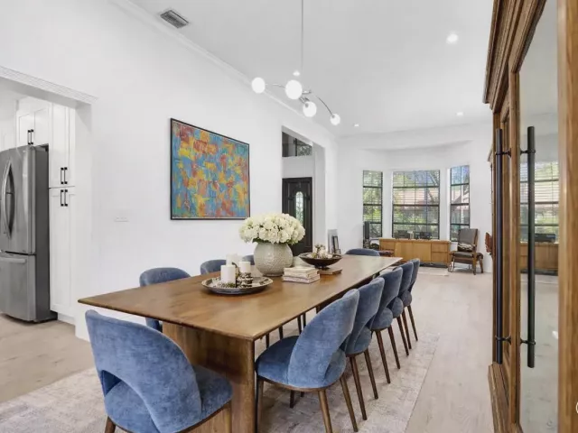 Продажа дома по адресу 10650 Paris Street - фото 8900132