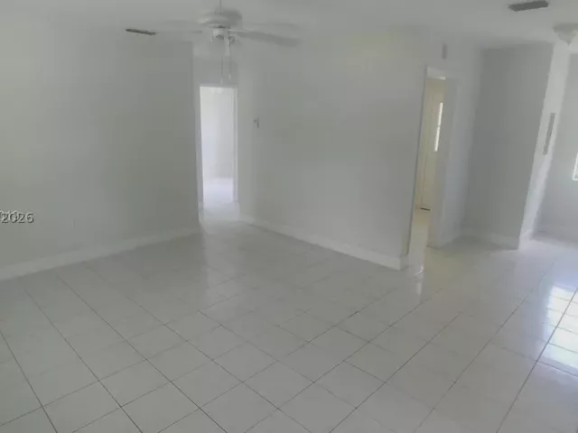 Продажа дома по адресу 2530 NW 152nd St - фото 9297484
