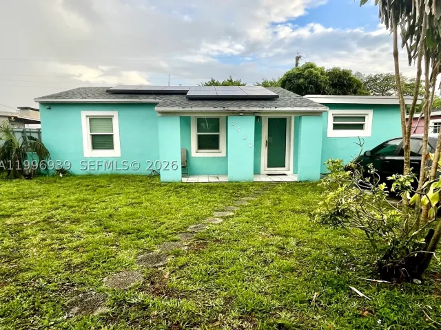 Продажа дома по адресу 2530 NW 152nd St - фото 9297477