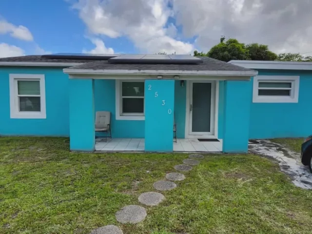 Продажа дома по адресу 2530 NW 152nd St - фото 9297478