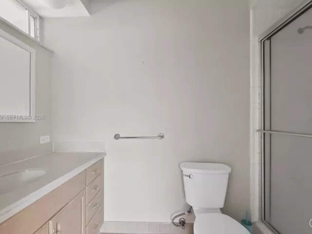 Продажа дома по адресу 1104 SW 12th St - фото 7570765