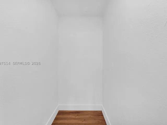 Продажа дома по адресу 2460 NW 175th St - фото 9387345