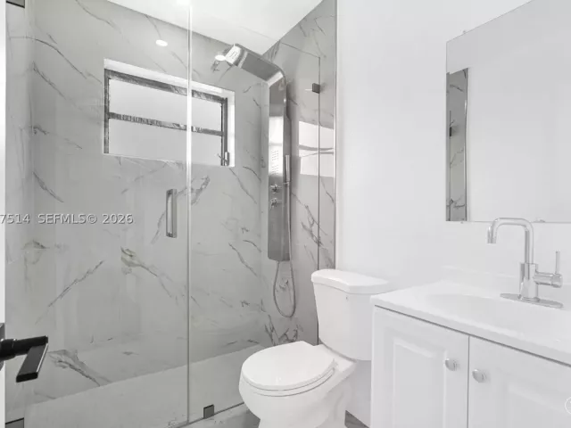 Продажа дома по адресу 2460 NW 175th St - фото 9387350
