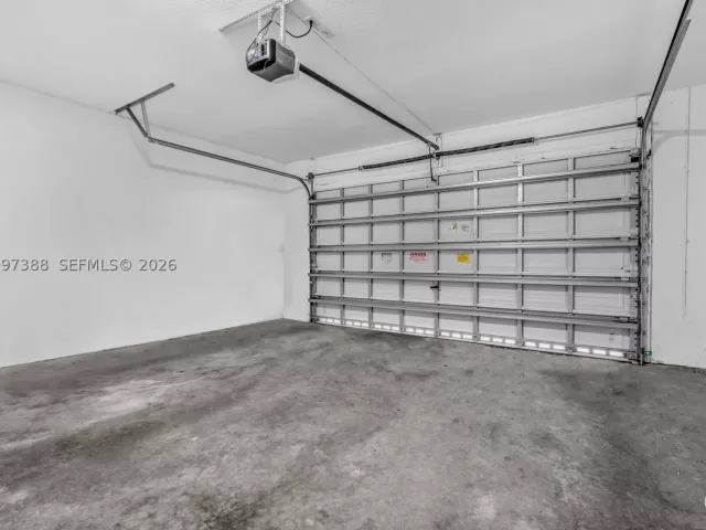 Продажа дома по адресу 1148 SW 147th Ave - фото 9113134