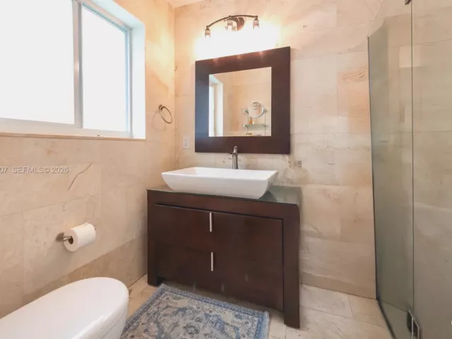 Продажа дома по адресу 3460 Buchanan St - фото 7576197