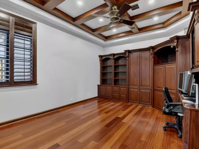 Продажа дома по адресу 17921 Villa Club Way - фото 9034658