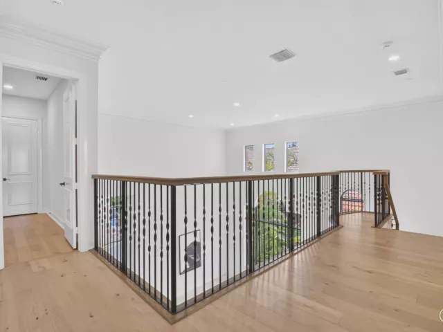 Продажа дома по адресу 17921 Villa Club Way - фото 9034683