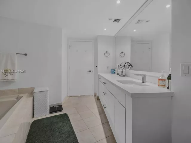 Продажа квартиры #1910 - фото 7577164