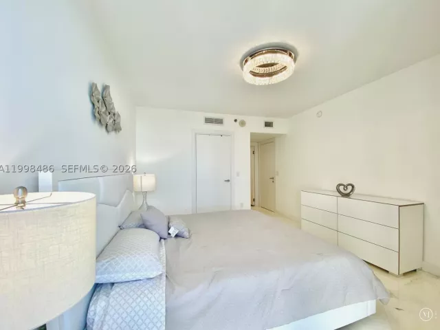 Квартира в аренду номер3203 - фото 9114106
