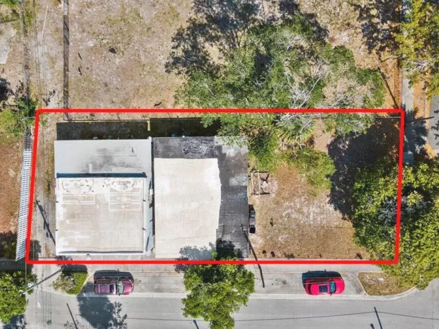 Продажа дома по адресу 1504 N Sapodilla Avenue - фото 9476138