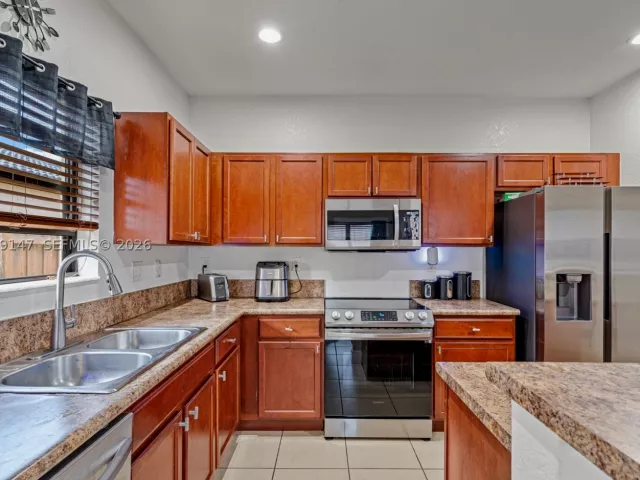 Продажа дома по адресу 149 SE 36th Pl - фото 9266137