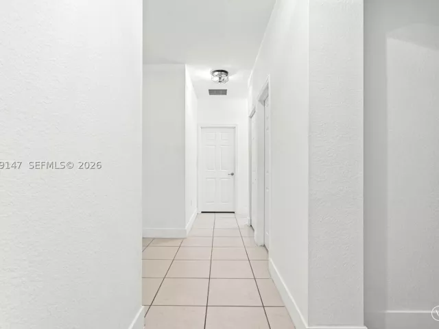 Продажа дома по адресу 149 SE 36th Pl - фото 9266142