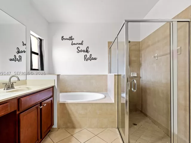 Продажа дома по адресу 149 SE 36th Pl - фото 9266145