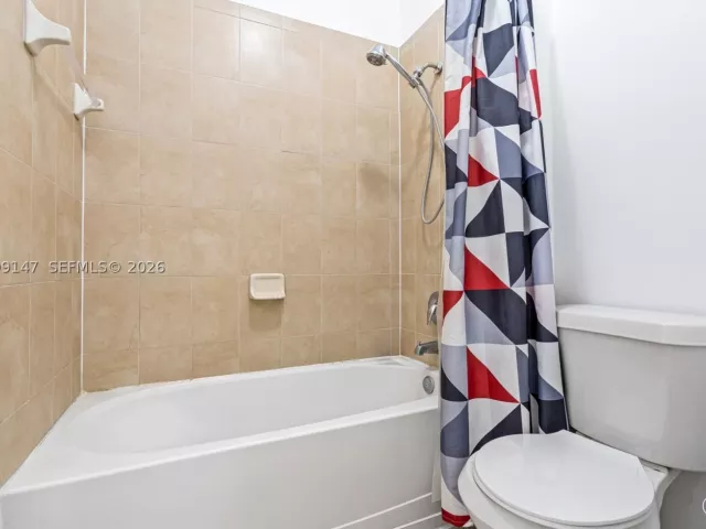 Продажа дома по адресу 149 SE 36th Pl - фото 9266149