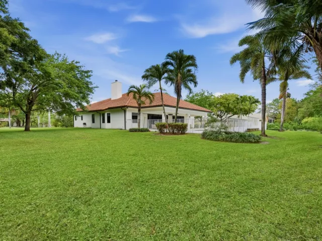 Продажа дома по адресу 8717 Estate Drive - фото 9352240