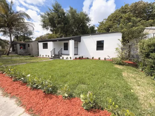 Продажа дома по адресу 1261 NW 45th St - фото 7580167