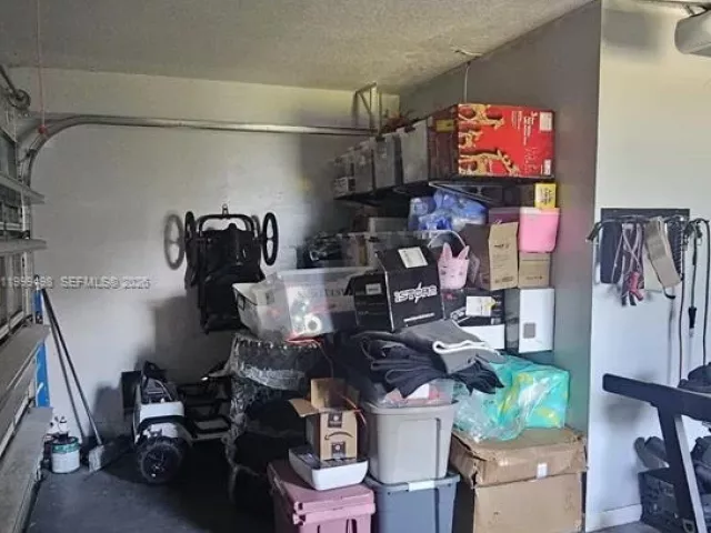 Продажа дома по адресу 3110 SW 4th St - фото 7581555