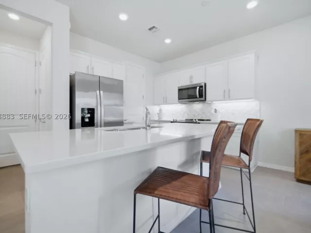 Продажа дома по адресу 1628 Myrtle Oak Ter - фото 9292254
