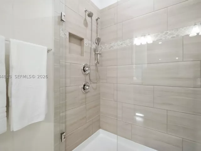 Продажа дома по адресу 1628 Myrtle Oak Ter - фото 9292265