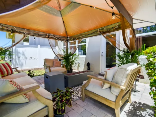 Продажа дома по адресу 1628 Myrtle Oak Ter - фото 9292286