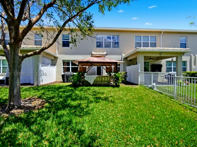 Продажа дома по адресу 1628 Myrtle Oak Ter - фото 9292293