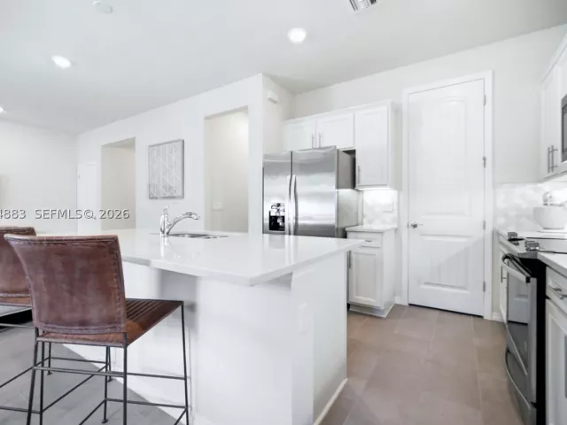 Продажа дома по адресу 1628 Myrtle Oak Ter - фото 9292252