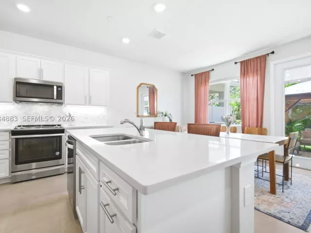 Продажа дома по адресу 1628 Myrtle Oak Ter - фото 9292253