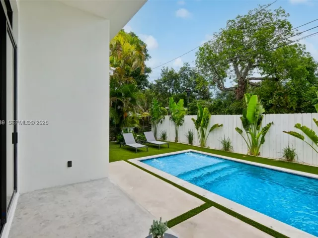 Дом в аренду по адресу 510 NW 50th St - фото 7589249