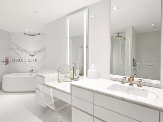 Продажа квартиры #11J - фото 9115734