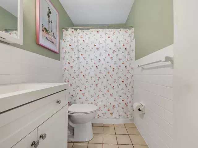 Продажа дома по адресу 501 NW 30th Court - фото 9352395