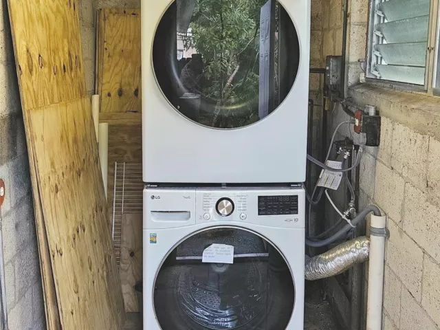 Продажа дома по адресу 501 NW 30th Court - фото 9352398