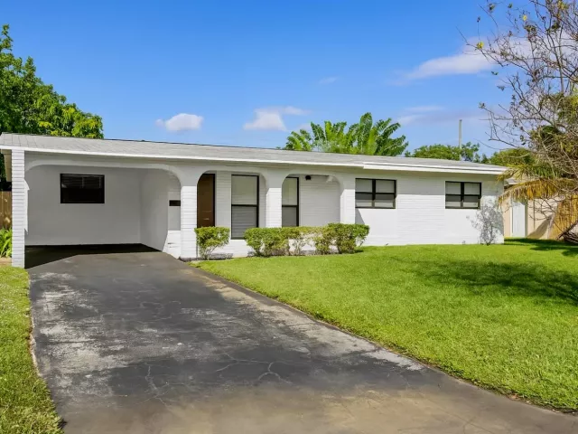 Продажа дома по адресу 501 NW 30th Court - фото 9352373