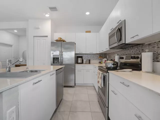 Продажа дома по адресу 2409 NW 131st Circle - фото 8930017
