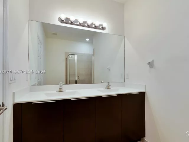 Продажа дома по адресу 15070 SW 119th Ln - фото 9339050
