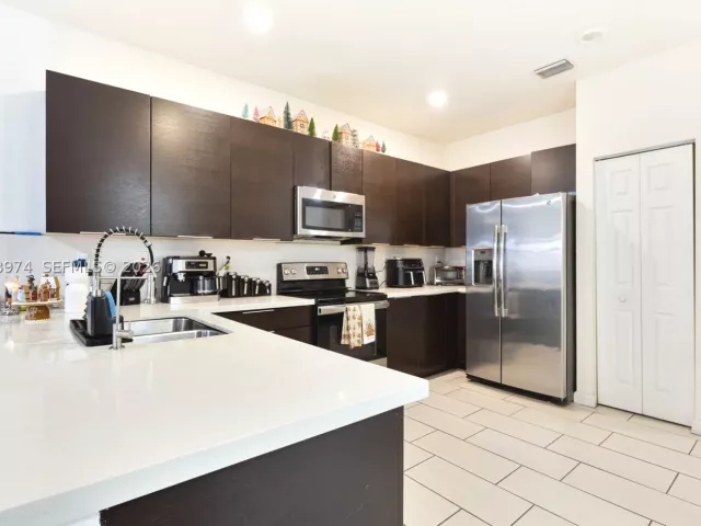 Продажа дома по адресу 15070 SW 119th Ln - фото 9339036