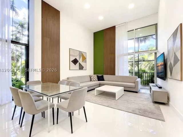 Продажа дома по адресу 20329 W Country Club Dr TH10 - фото 8901286