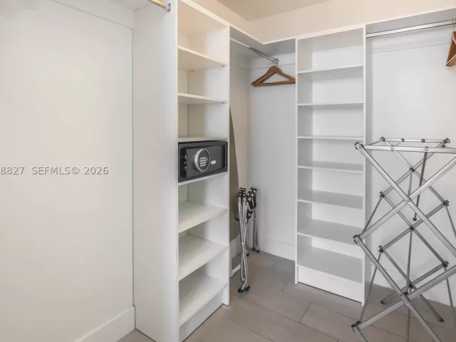 Продажа квартиры #T4004 - фото 9116229