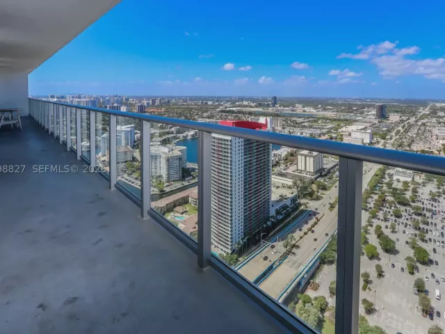 Продажа квартиры #T4004 - фото 9116236
