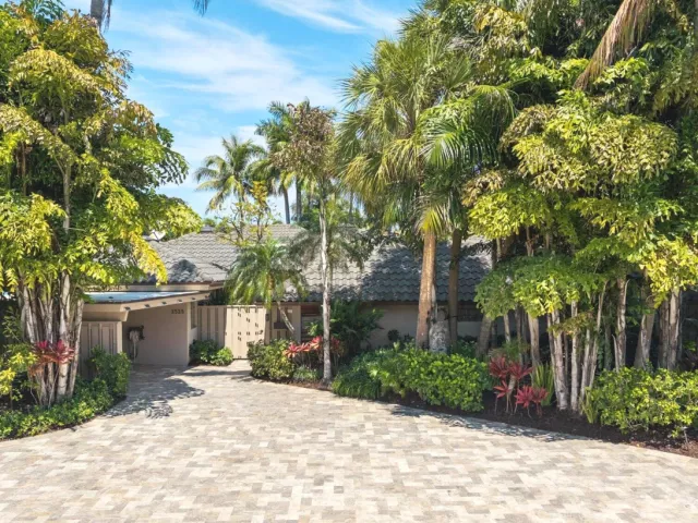 Продажа дома по адресу 2525 Barcelona Drive - фото 8865452