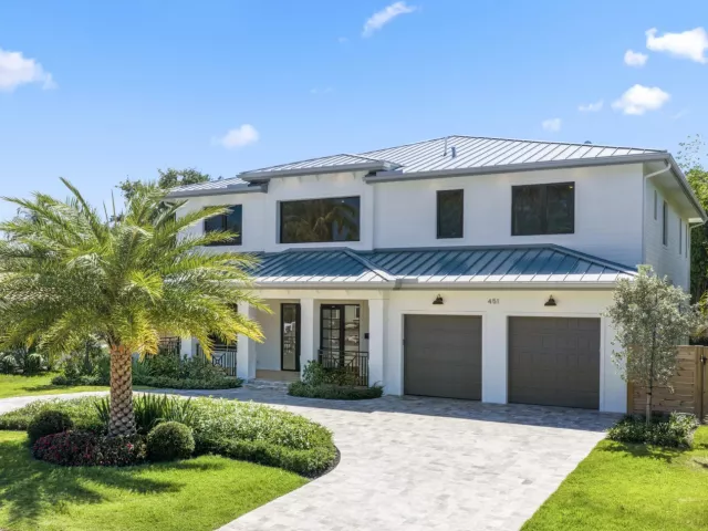 Продажа дома по адресу 451 NW 7th Avenue - фото 8916650