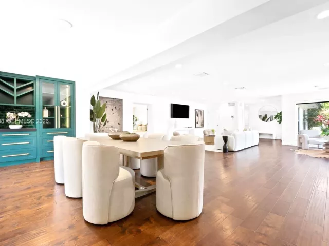 Продажа дома по адресу 3001 Bayview Dr - фото 7617268