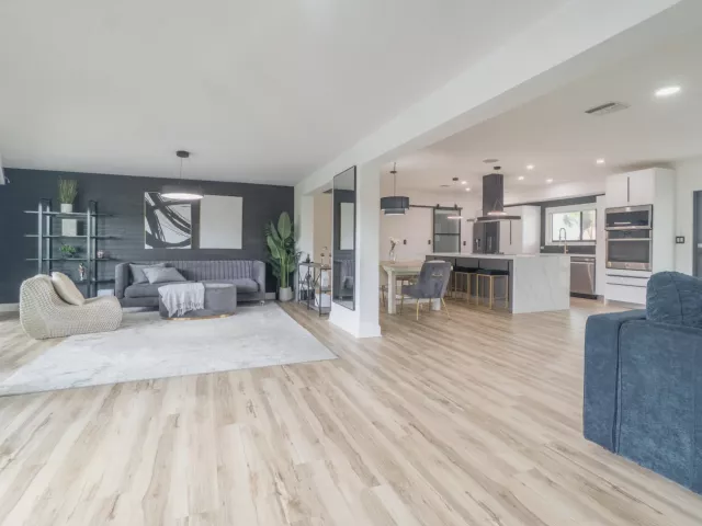 Продажа дома по адресу 2878 NE 26th Street - фото 8908105