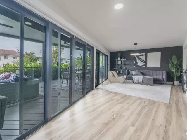 Продажа дома по адресу 2878 NE 26th Street - фото 8908108