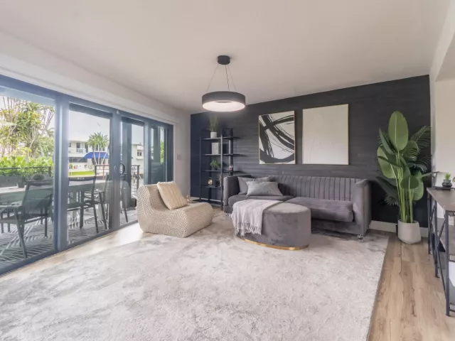 Продажа дома по адресу 2878 NE 26th Street - фото 8908103