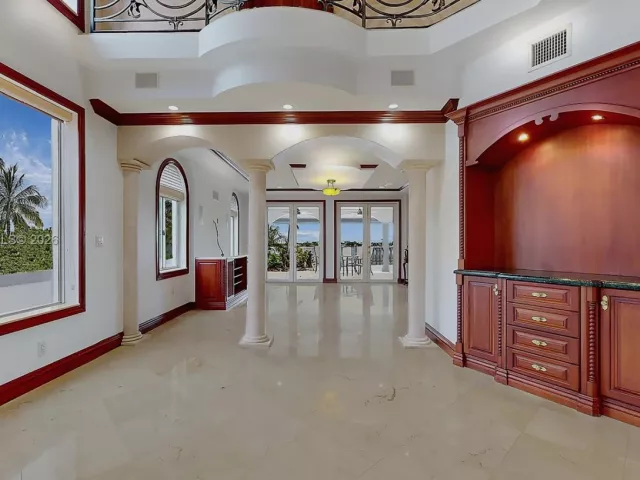 Продажа дома по адресу 1131 Stillwater Dr - фото 7594349