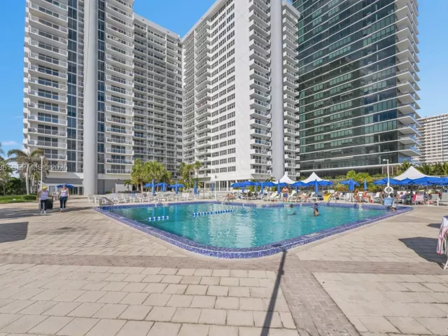 Квартира в аренду номер2018 - фото 7594329