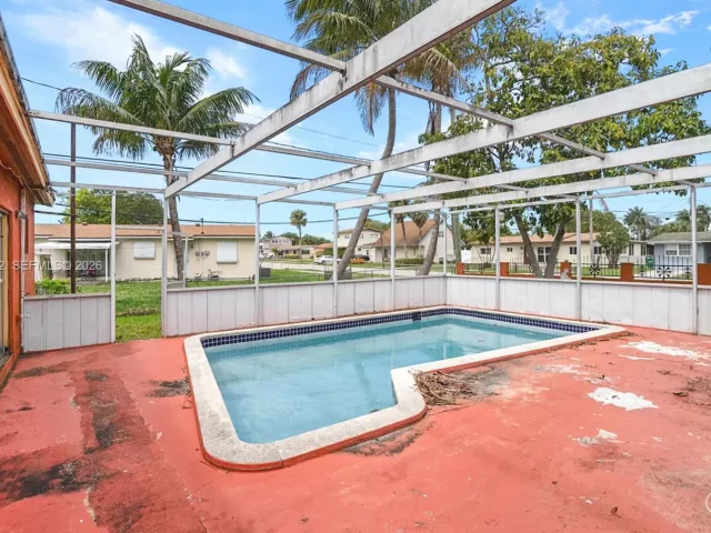 Продажа дома по адресу 20154 NW 12th Pl - фото 7591489