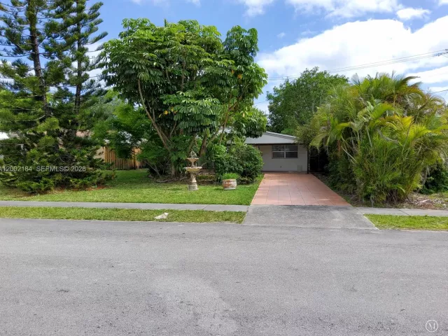 Дом в аренду по адресу 1348 NE 176th St 0 - фото 7591509